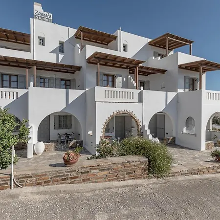 Zanneta & Apartahotel Mikri Vigla