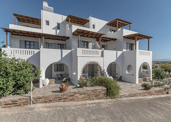 Zanneta & Apartahotel Mikri Vigla