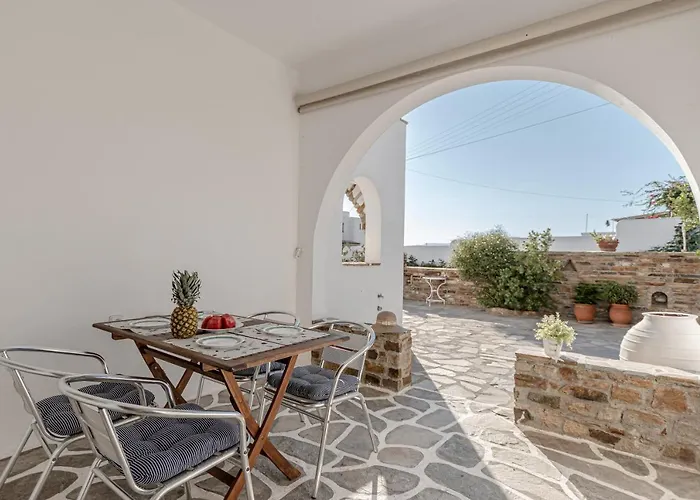 Zanneta & Apartahotel Mikri Vigla