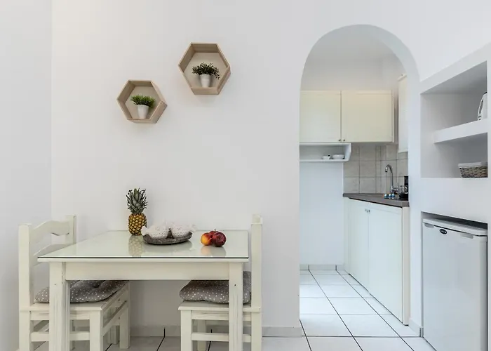 Zanneta & 3* Mikri Vigla