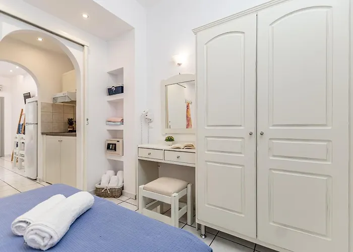 Zanneta & Apartahotel Mikri Vigla