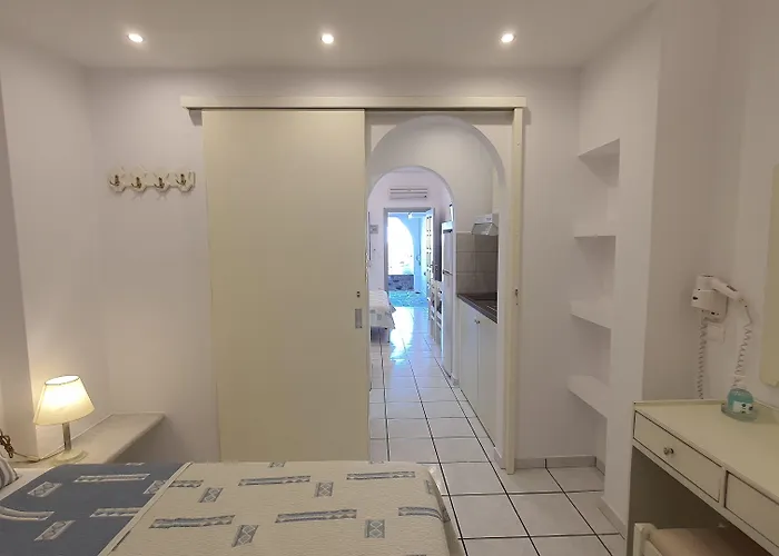 Zanneta & 3* Mikri Vigla