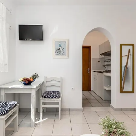 Zanneta & Mikri Vigla